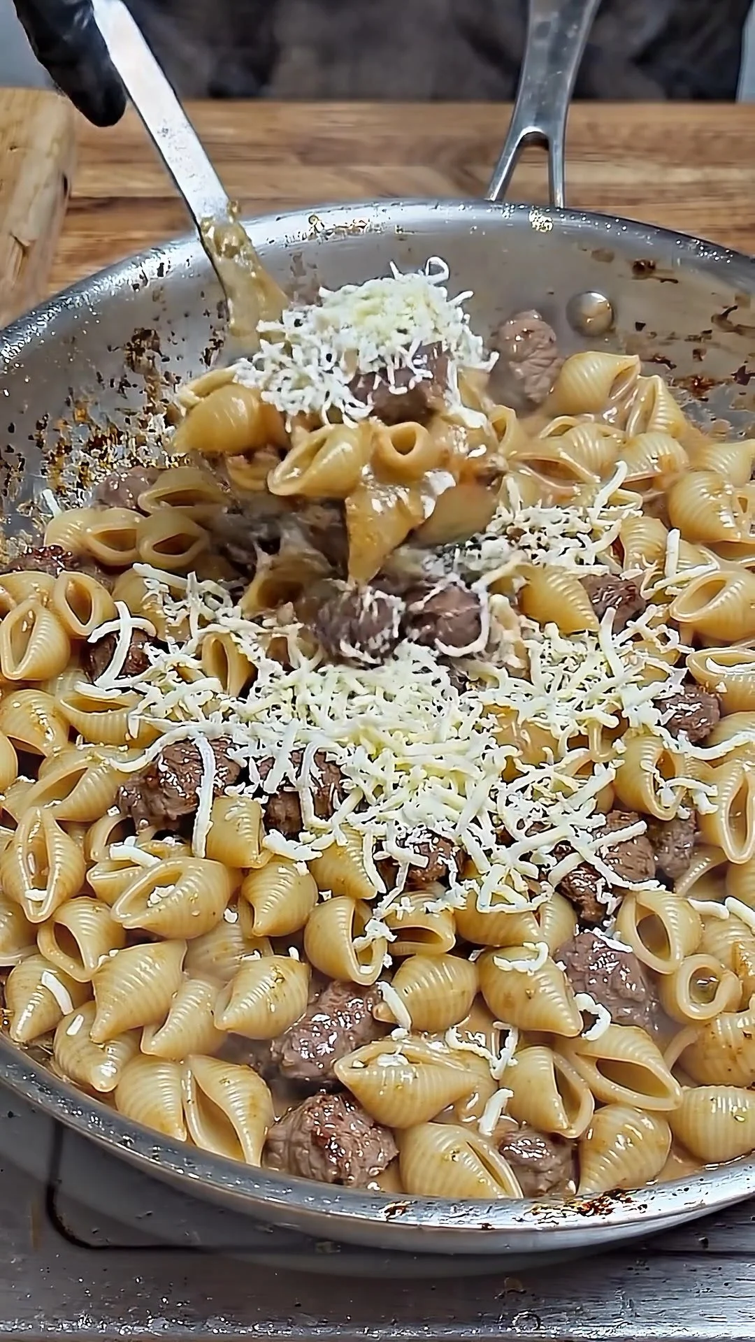 Creamy cheesy beef stuffed shells pasta dish ready to serve.